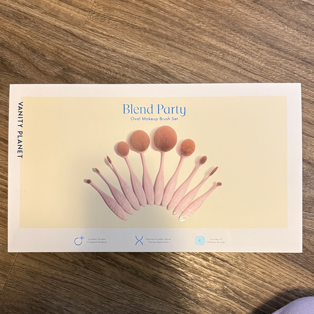 Blend Party Oval Makeup Brush Set - Pink by Vanity Planet